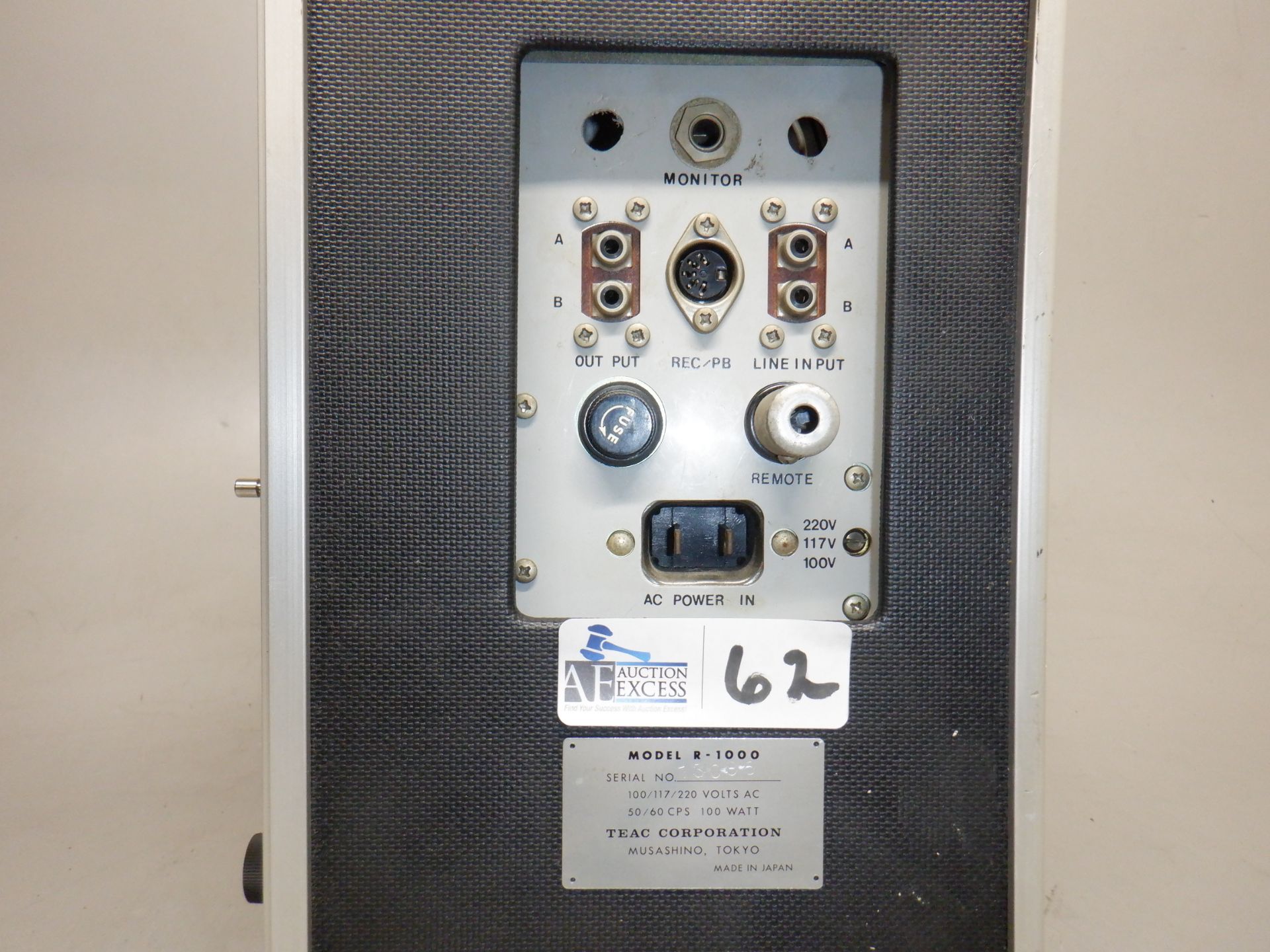 TEAC R-1000 REEL TO REEL