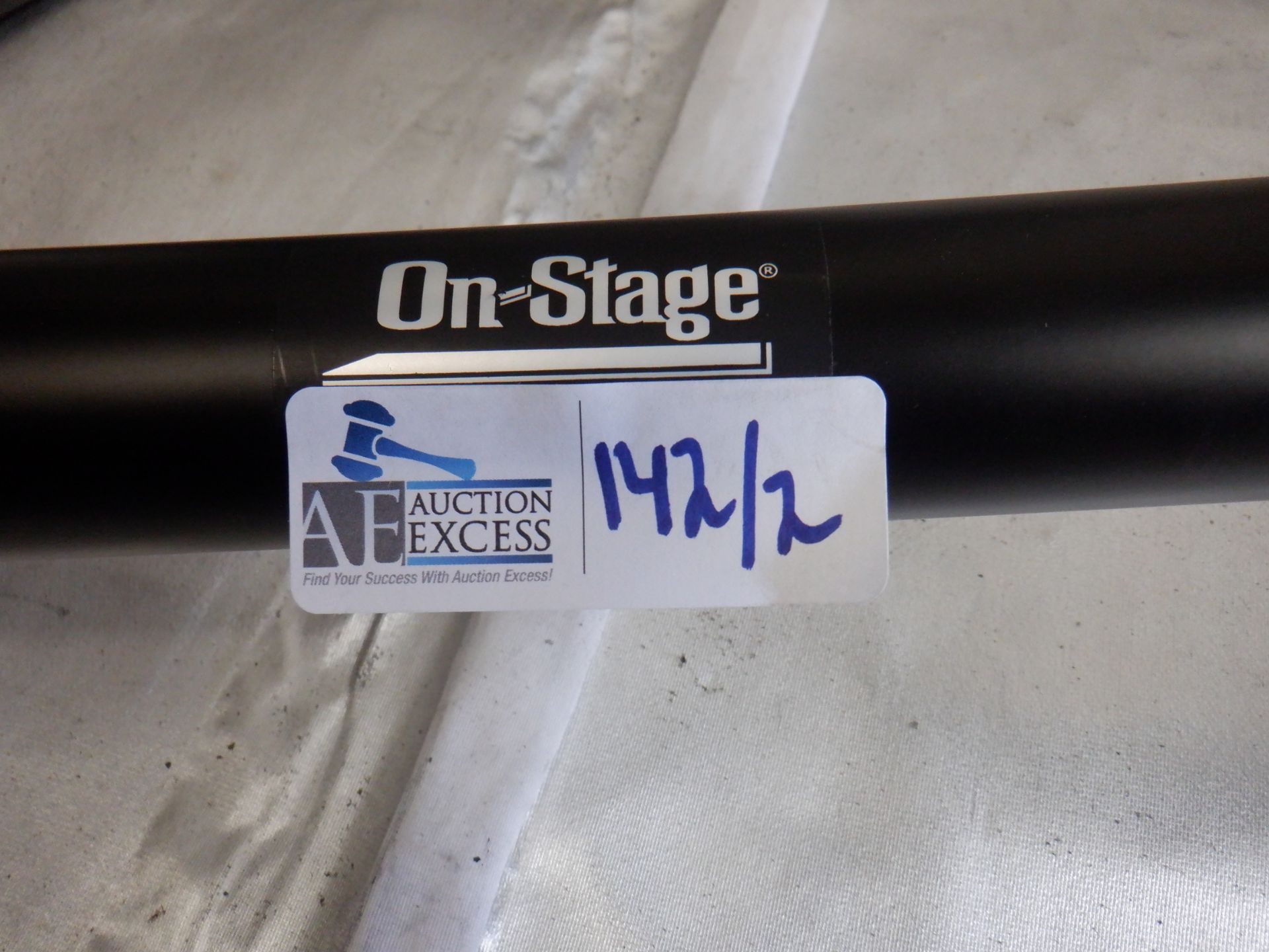 LOT OF 2 ON STAGE STANDS ADJUSTABLE - Image 5 of 5