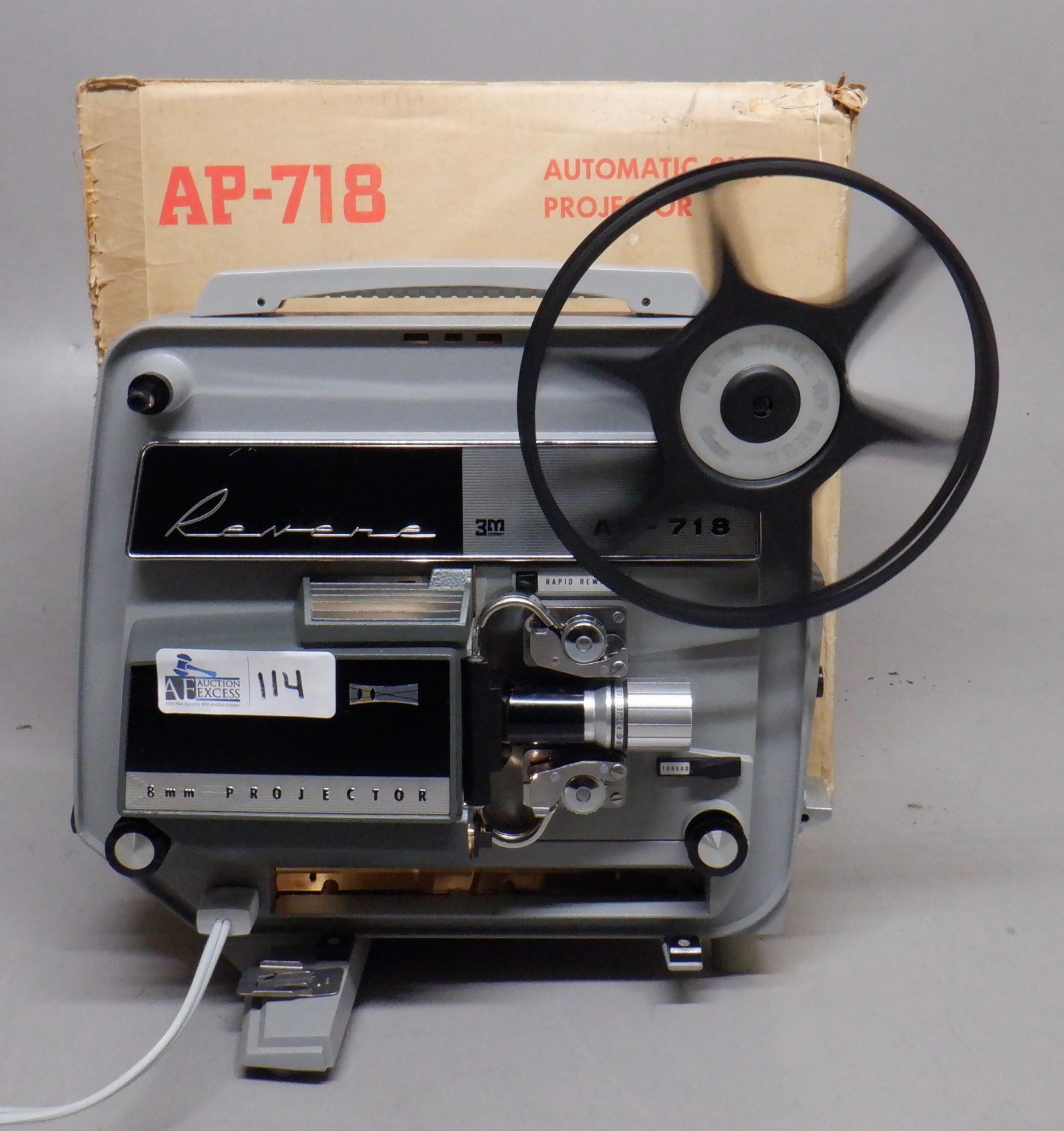 REVERE AP-718 PROJECTOR IN ORIGINAL BOX