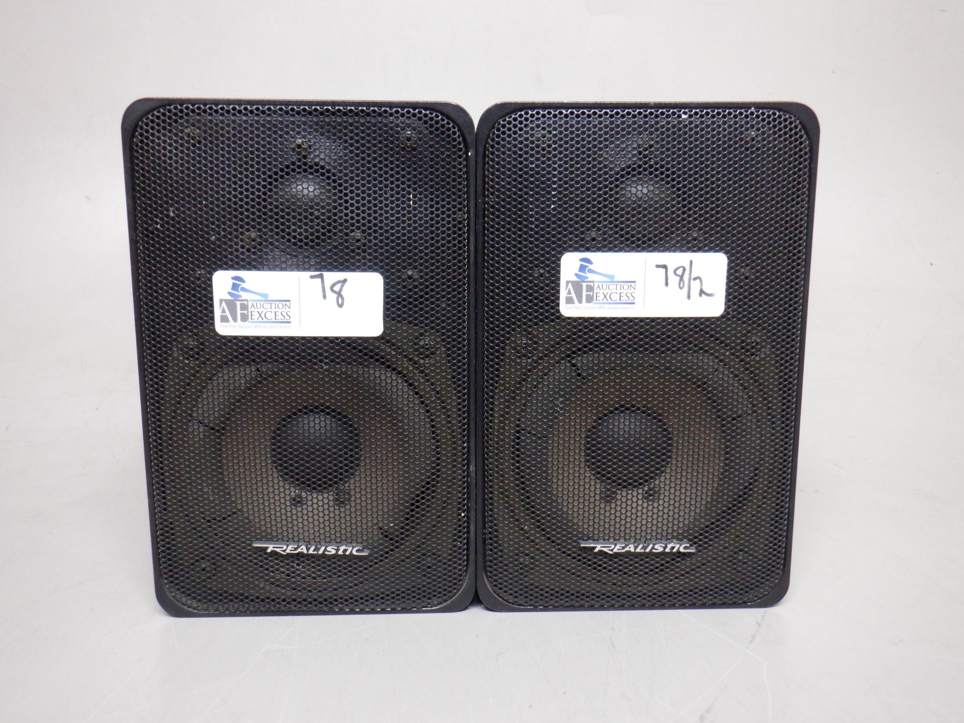 LOT OF 2 REALISTIC MINIMUS 77 SPEAKERS