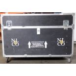 LARGE ROLLING ROAD CASE (58X30X40)
