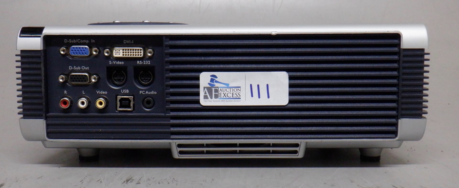 BENO PROJECTOR PB8253 DLP IN CASE - Image 5 of 5