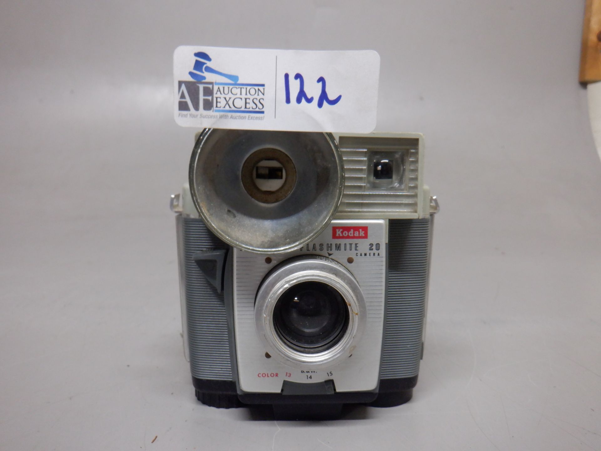 BOX VINTAGE CAMERAS - Image 19 of 19