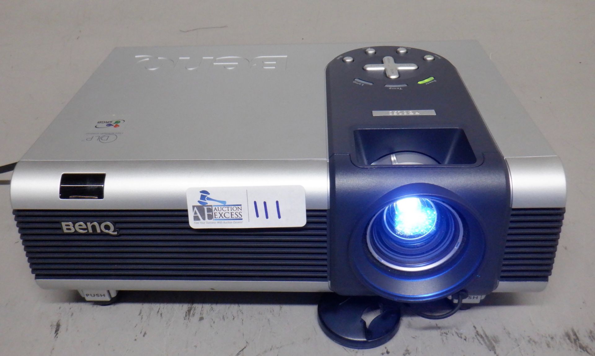 BENO PROJECTOR PB8253 DLP IN CASE - Image 3 of 5