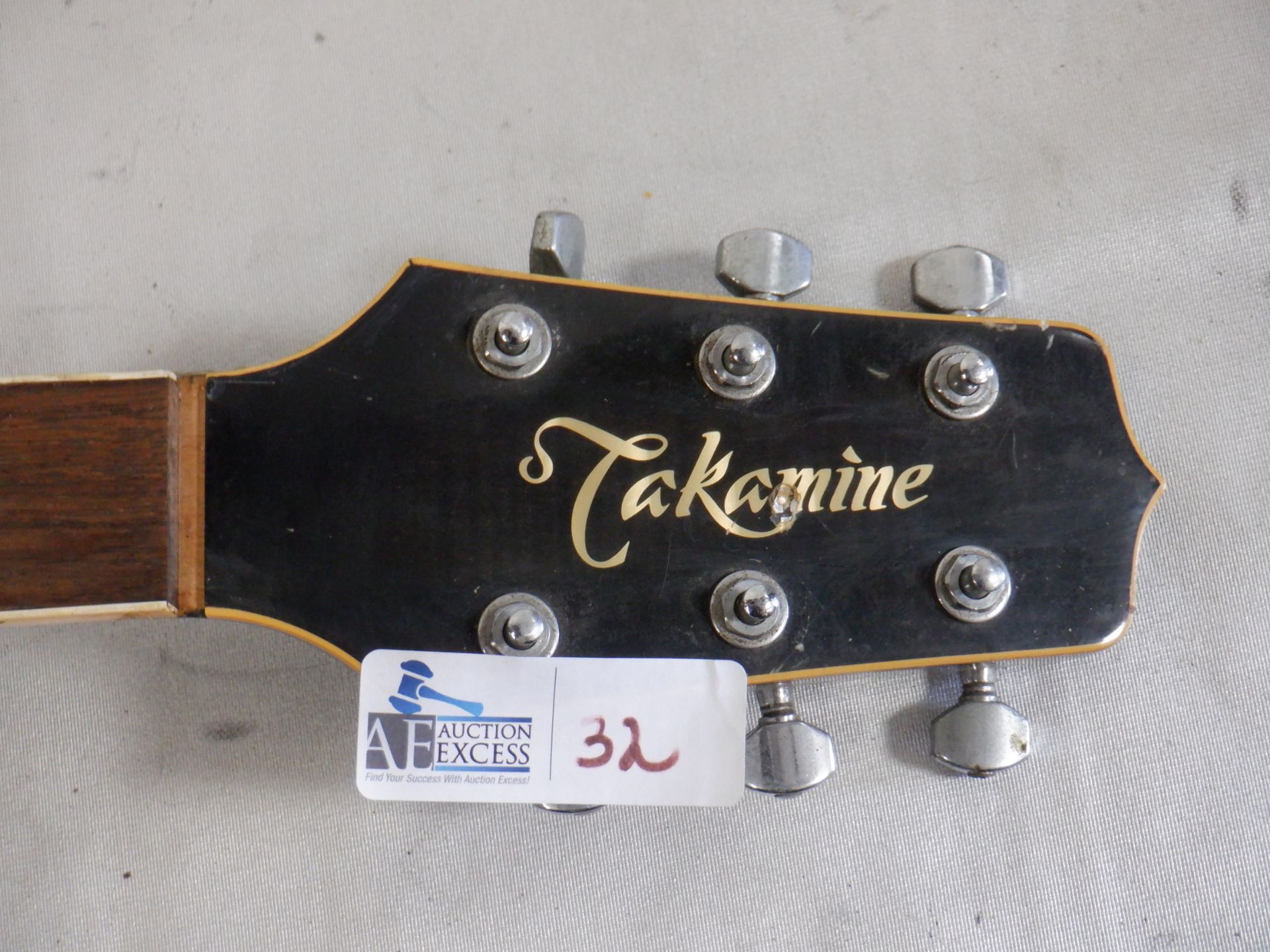 TAKAMINE GUITAR WITH CASE MODEL FP 592 ME - Image 3 of 7