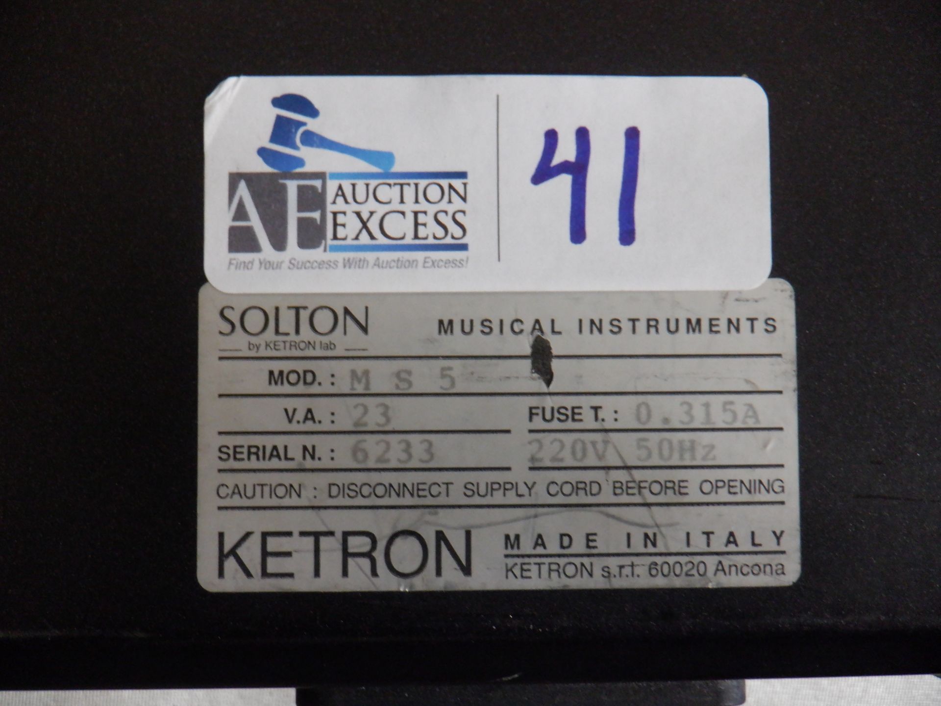 SOLTON MS5 SYNTHESIZER - Image 3 of 5