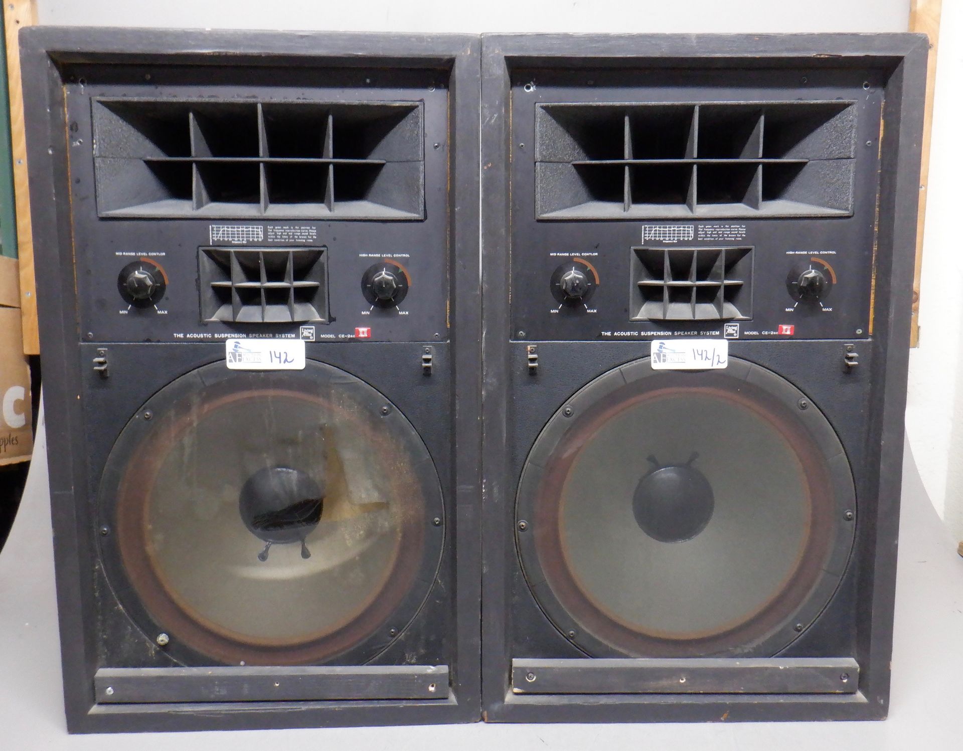 LOT OF 2 CRYSLER ELECTRIC LIVING AUDIO CE-2AC II SPEAKERS
