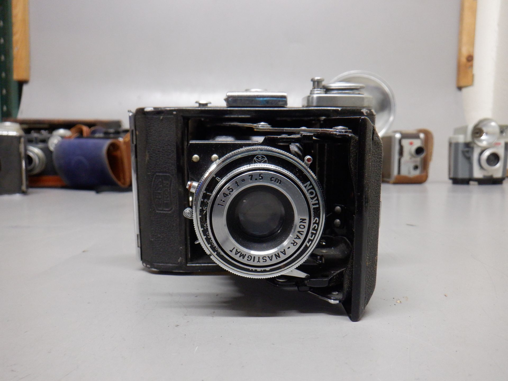 BOX VINTAGE CAMERAS - Image 6 of 19