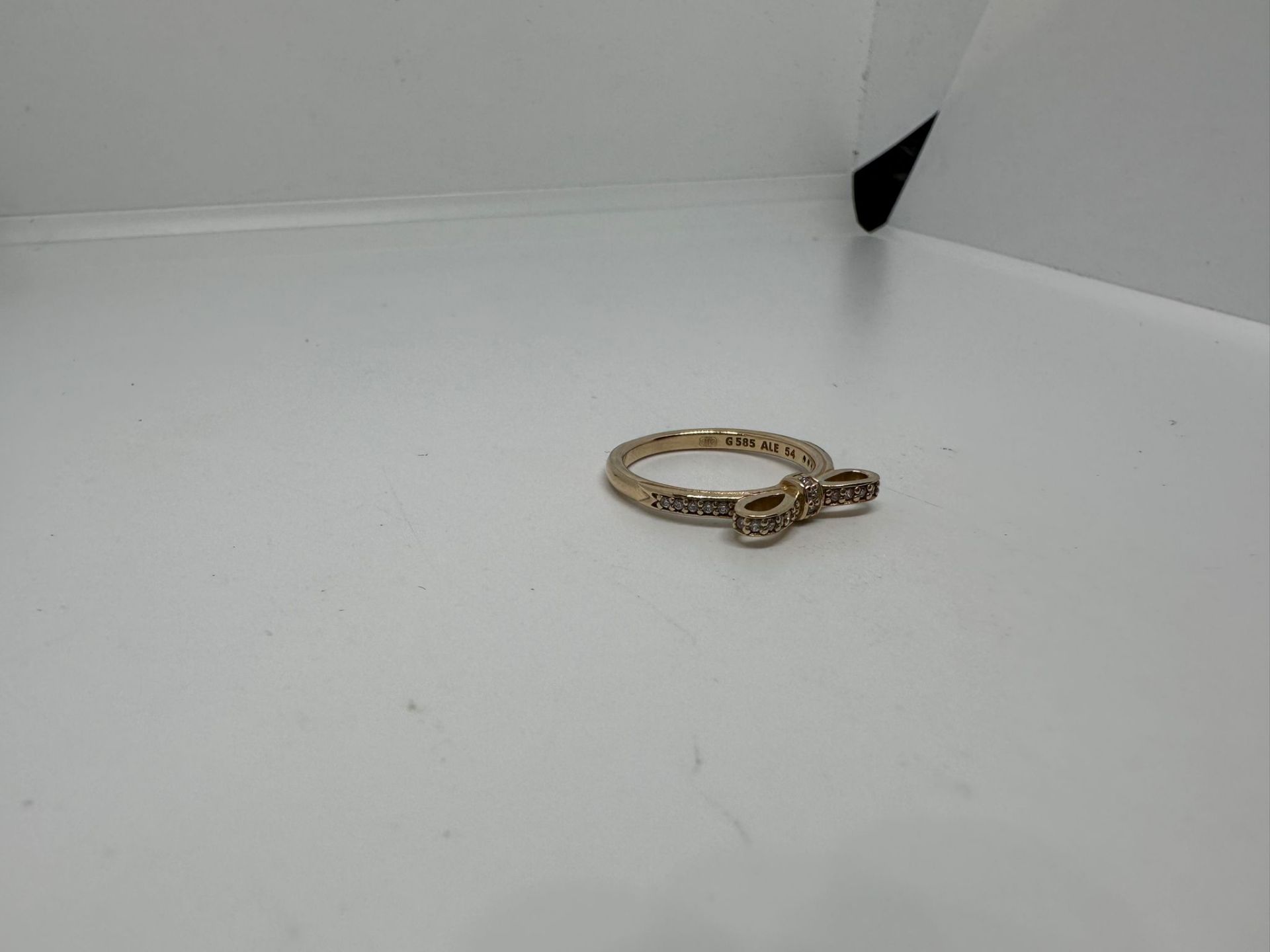 14ct gold Pandora CZ bow ring - Image 3 of 3