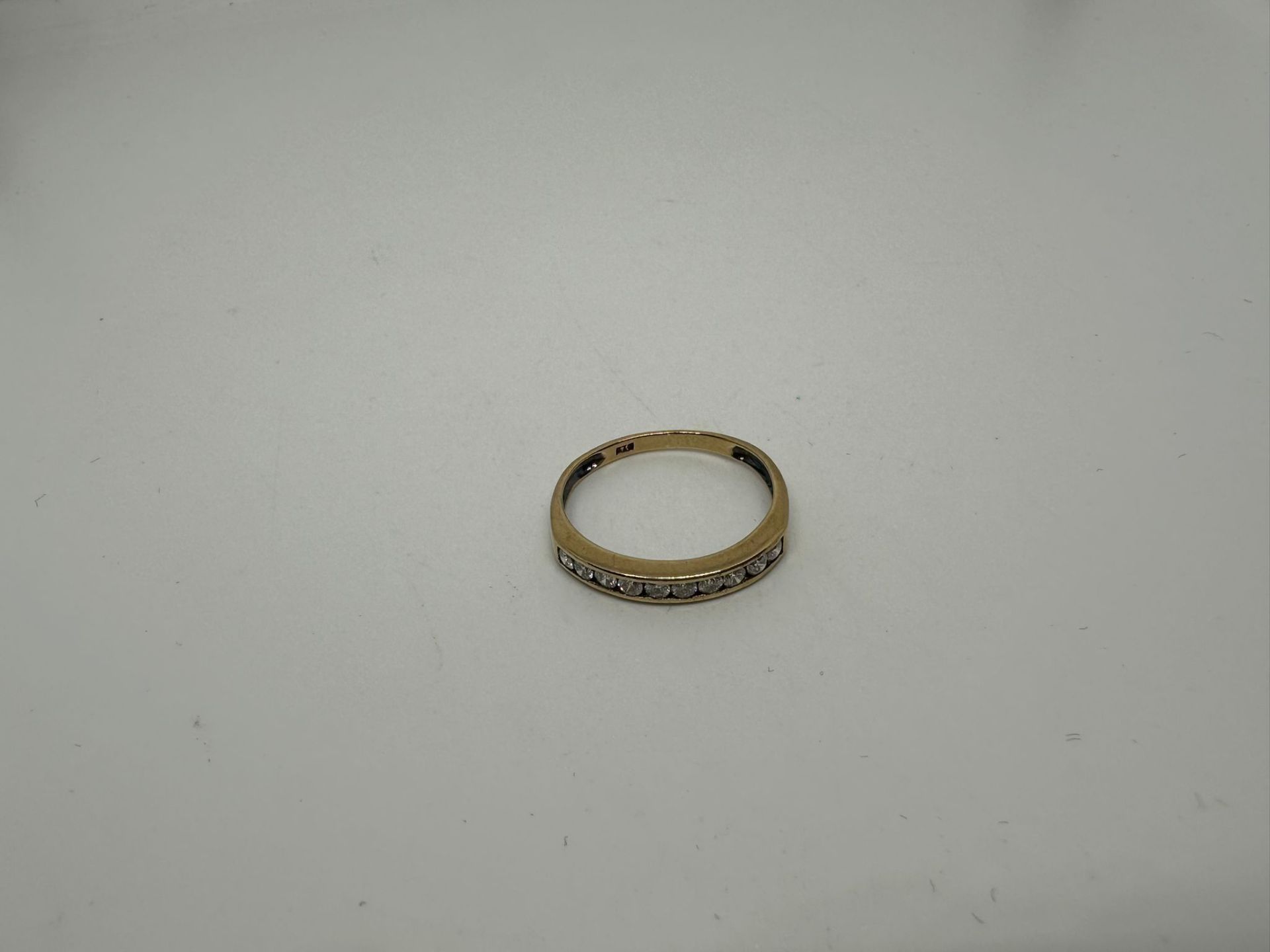 9ct gold diamond ring - Image 3 of 3