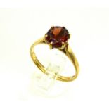 9ct gold garnet ring