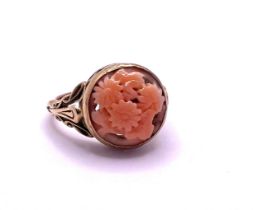 9ct gold coral ring