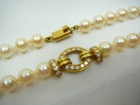 18ct diamond pearl necklace