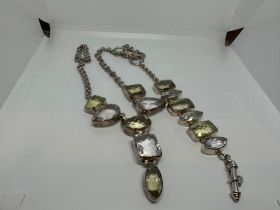 Silver jewellery set