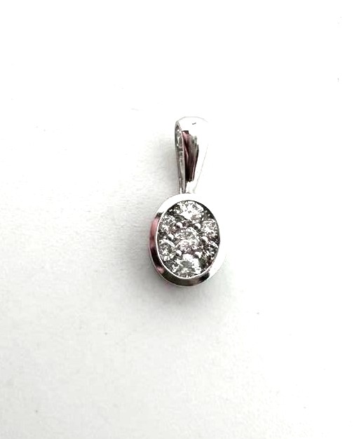 9ct gold diamond pendant - Image 2 of 2