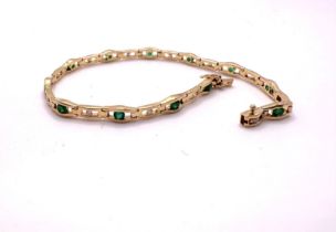 14ct gold emerald and diamond bracelet
