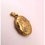 9ct gold locket