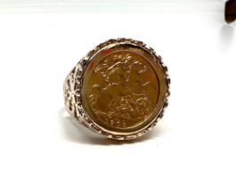 9ct gold half sovereign ring with half sovereign coin