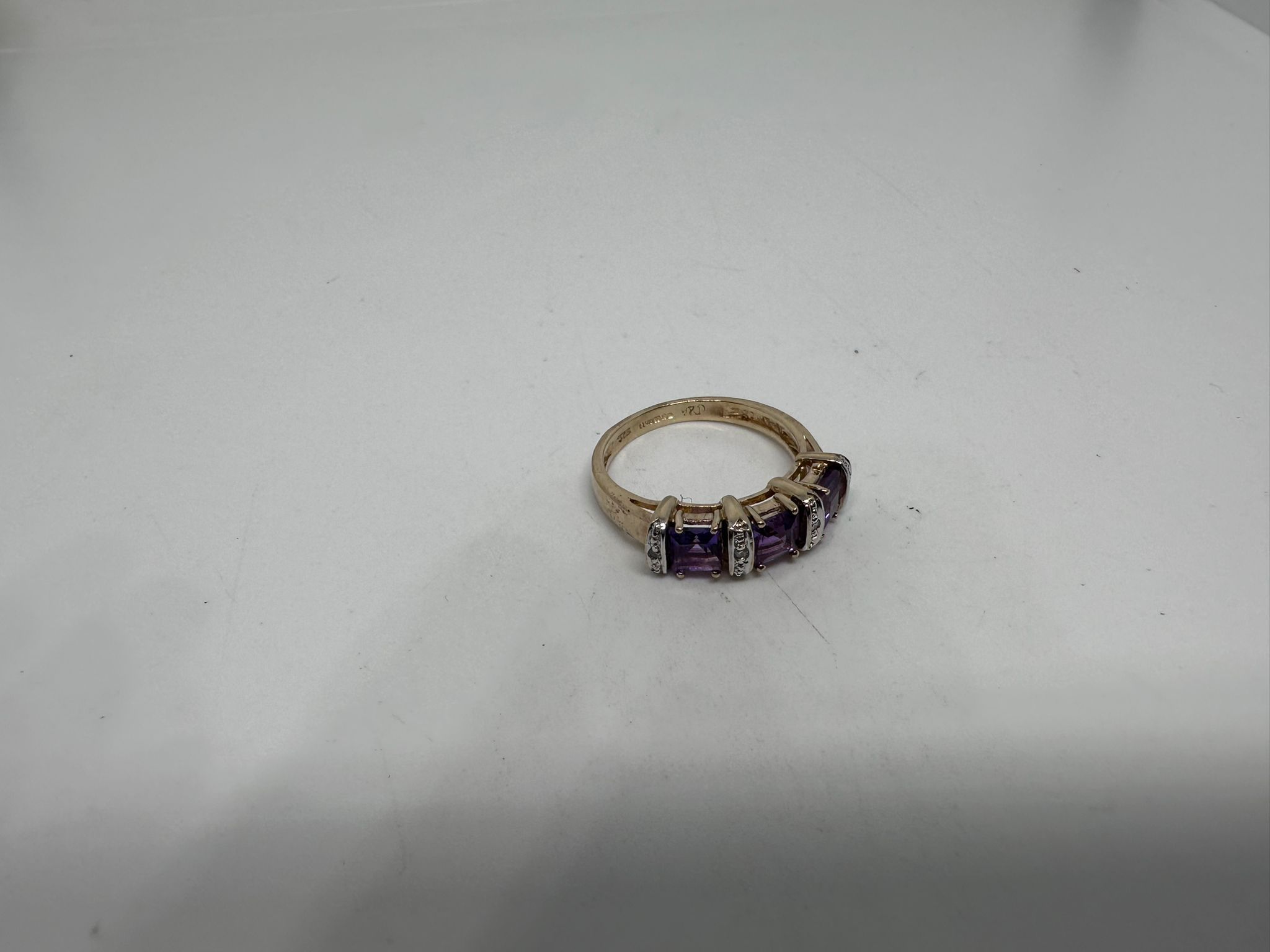 9ct amethyst and diamond ring - Image 2 of 3