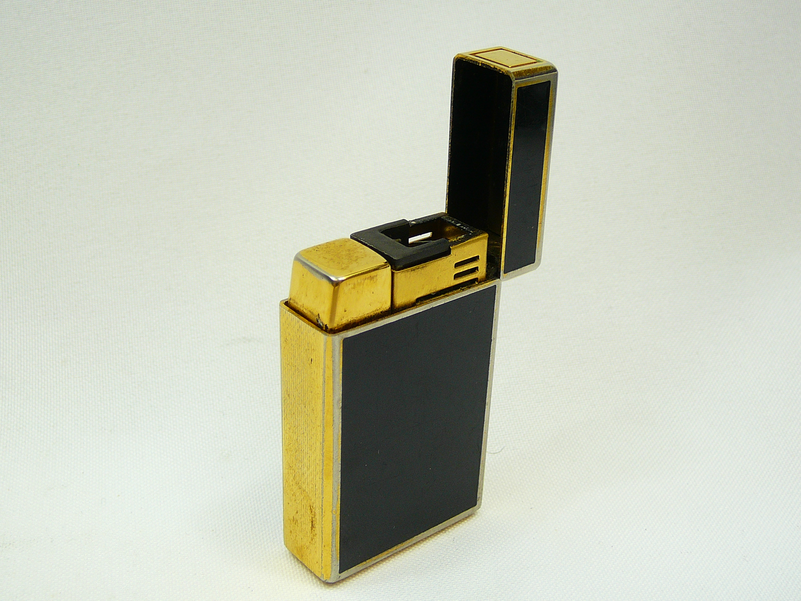 Vintage Colibri lighter