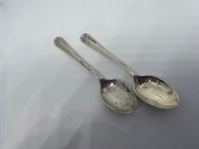 2 silver tea spoons