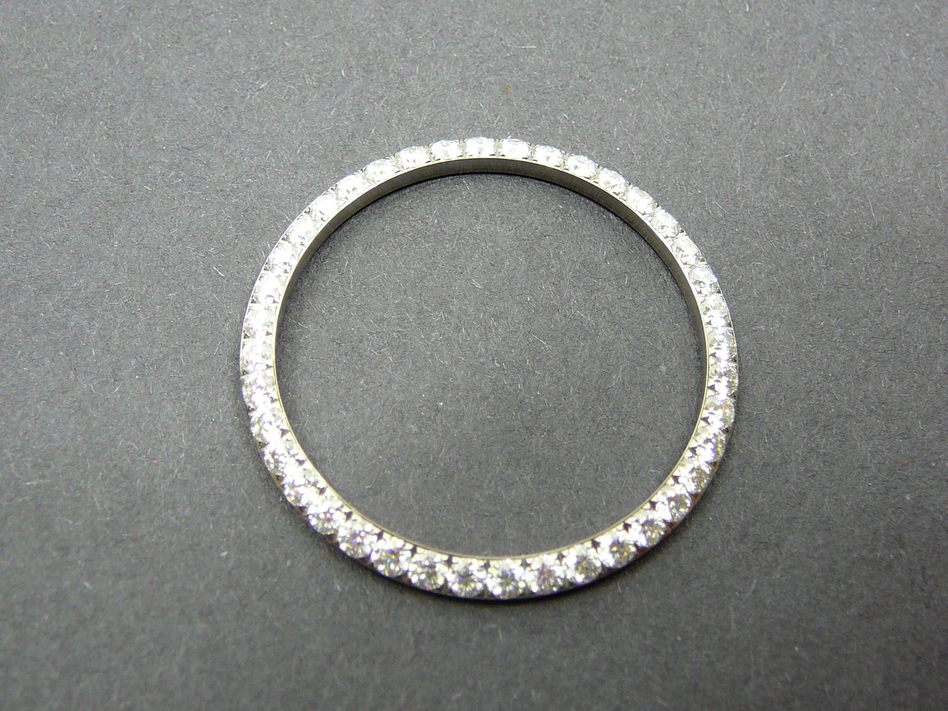 22ct diamond set white gold watch bezel - Image 4 of 5