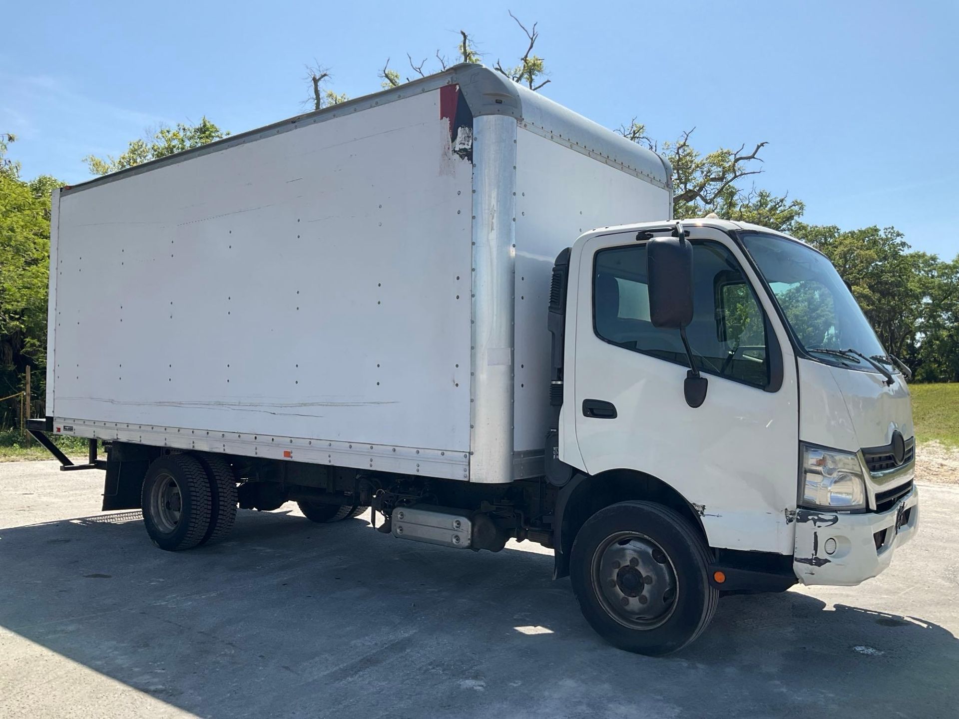 2017 HINO 740 BOX TRUCK,  DIESEL , APPROX GVWR 17,950 LBS, BOX BODY APPROX 18FT,  ETRACKS, BACK U... - Image 7 of 29