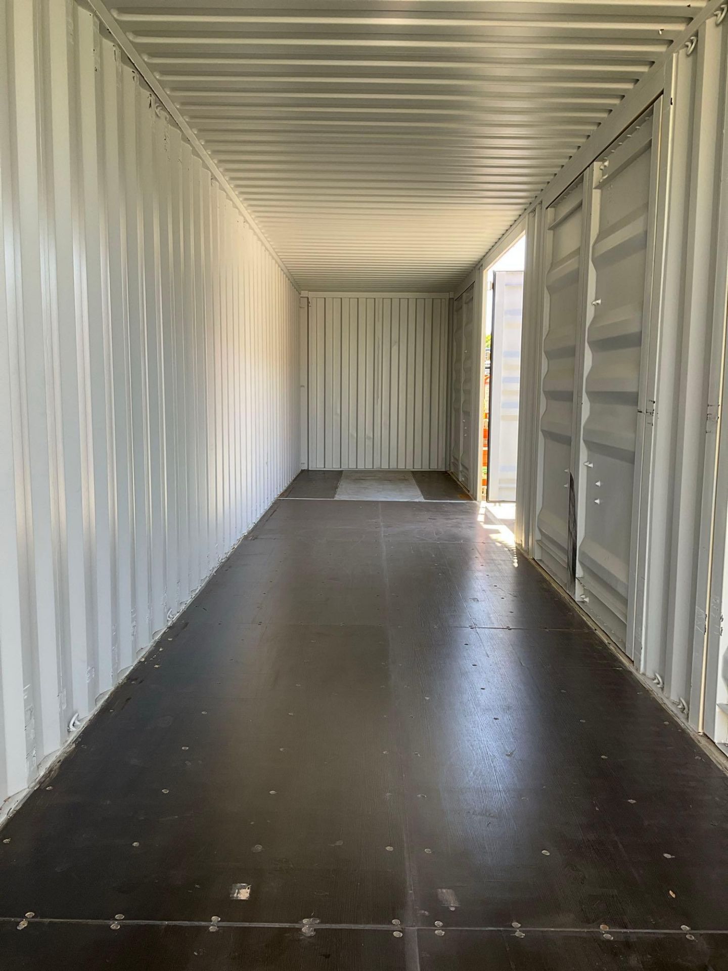 2023 40' STORAGE CONTAINER, APPROX 102" TALL x 96" WIDE x 40' DEEP - Image 8 of 9