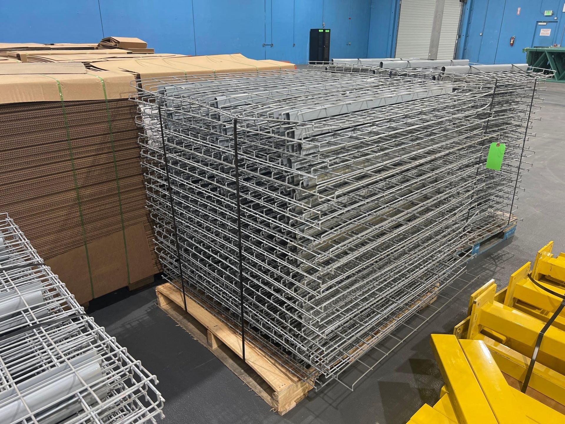 PALLET OF APPROX. 44 WIRE GRATES FOR PALLET RACKING, APPROX. DIMENSIONS 43" X 45" - Image 2 of 4