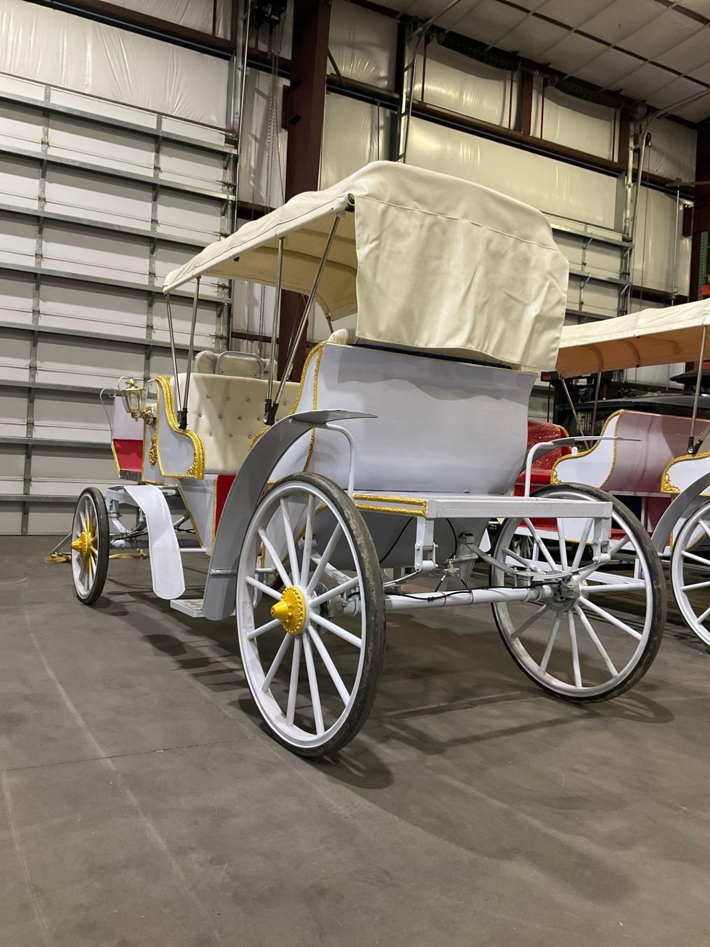 2024 MECO MC-M HORSE CARRIAGE - Image 3 of 10