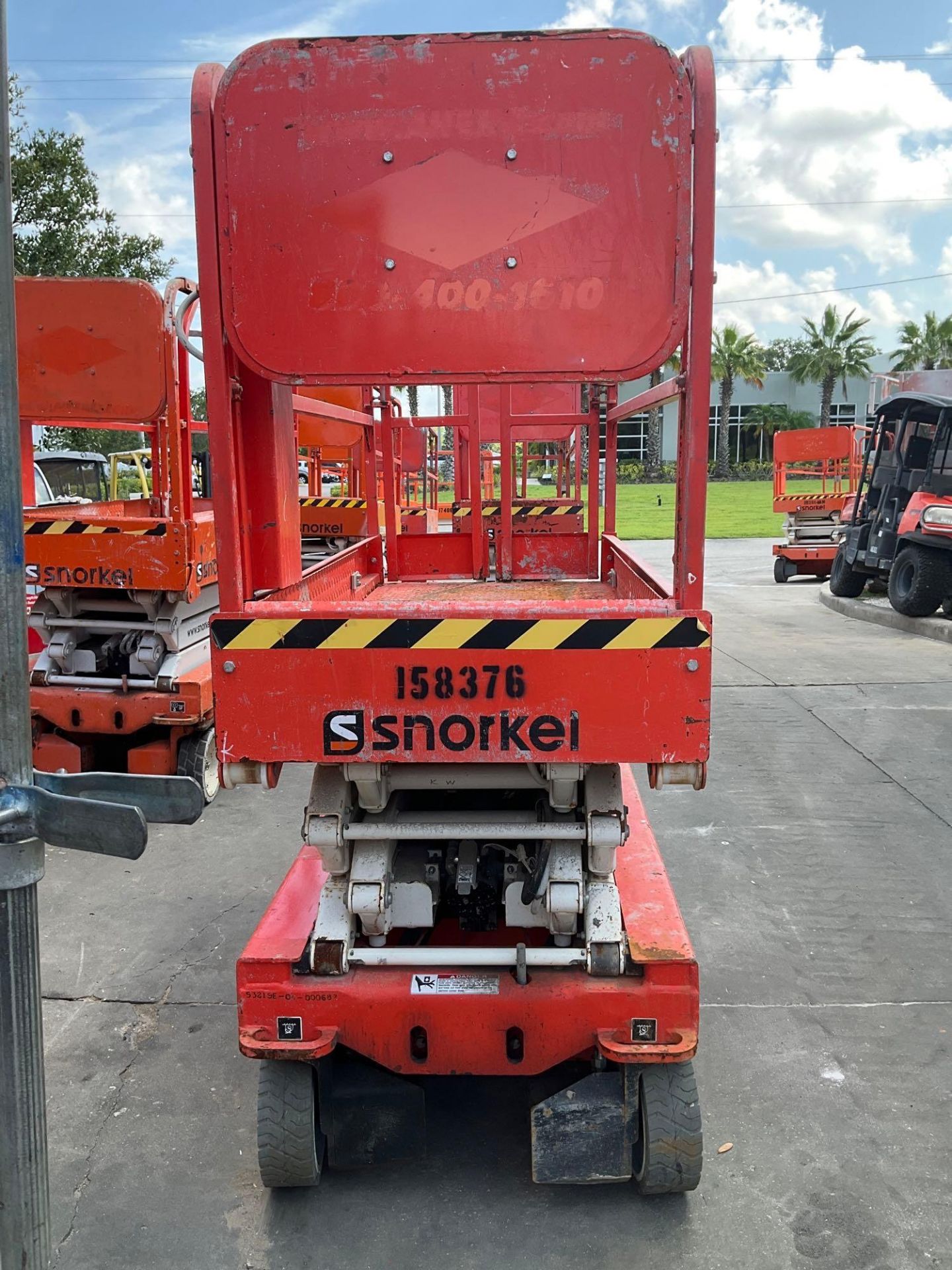 2015 SNORKEL SCISSOR LIFT MODEL S3219E ANSI , ELECTRIC, APPROX MAX PLATFORM HEIGHT 19FT, NON MARK... - Image 7 of 10