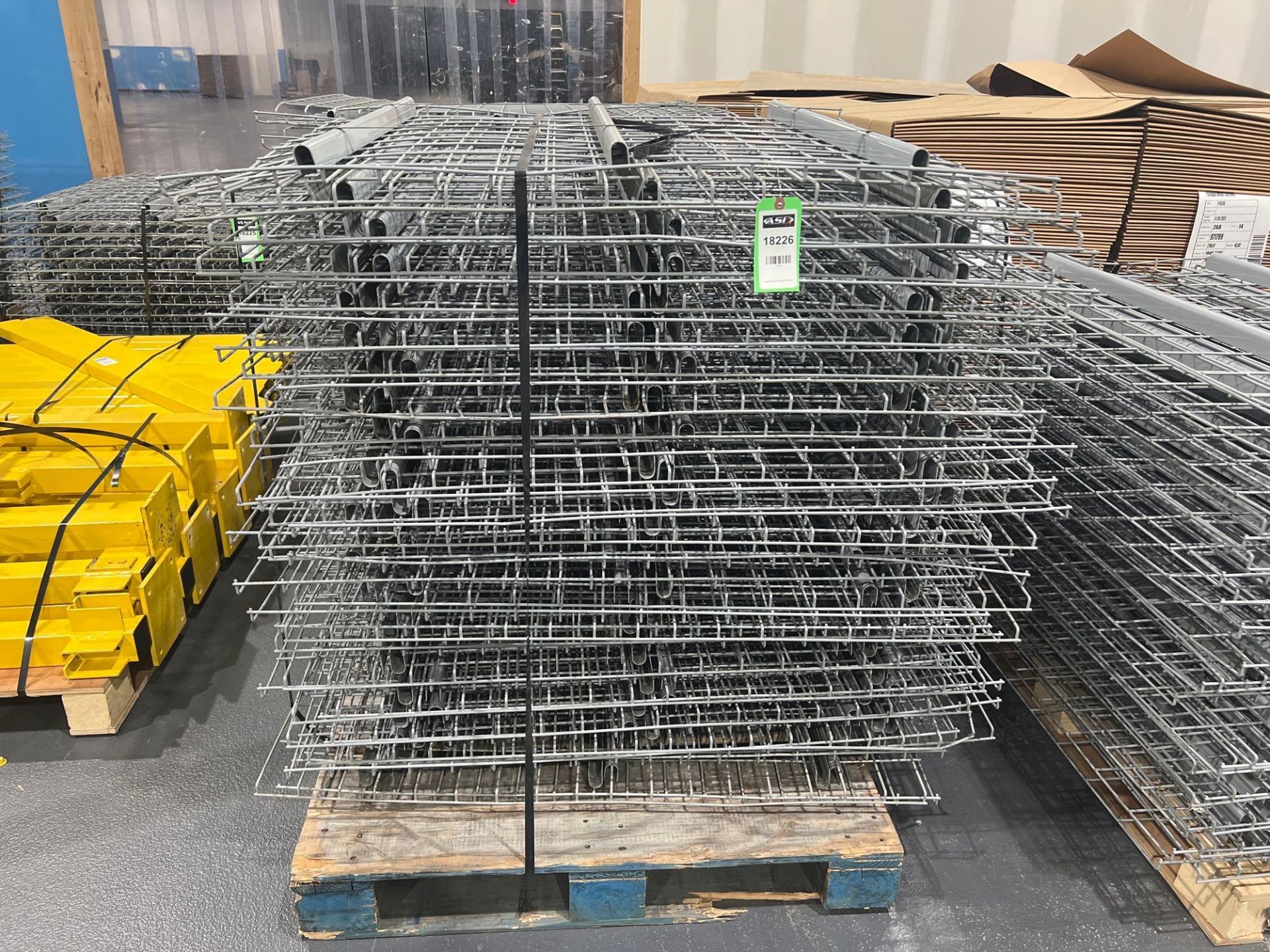 PALLET OF APPROX. 43 WIRE GRATES FOR PALLET RACKING, APPROX. DIMENSIONS 43" X 45" - Image 2 of 4