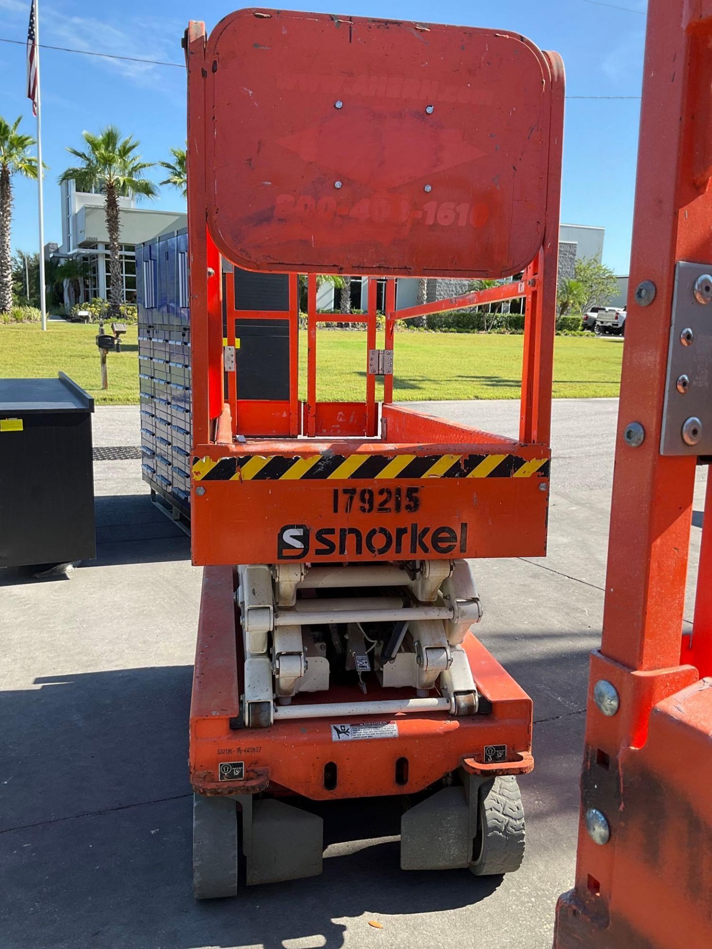 2016 SNORKEL SCISSOR LIFT MODEL S3219E ANSI , ELECTRIC, APPROX MAX PLATFORM HEIGHT 19FT, NON MARK... - Image 3 of 11