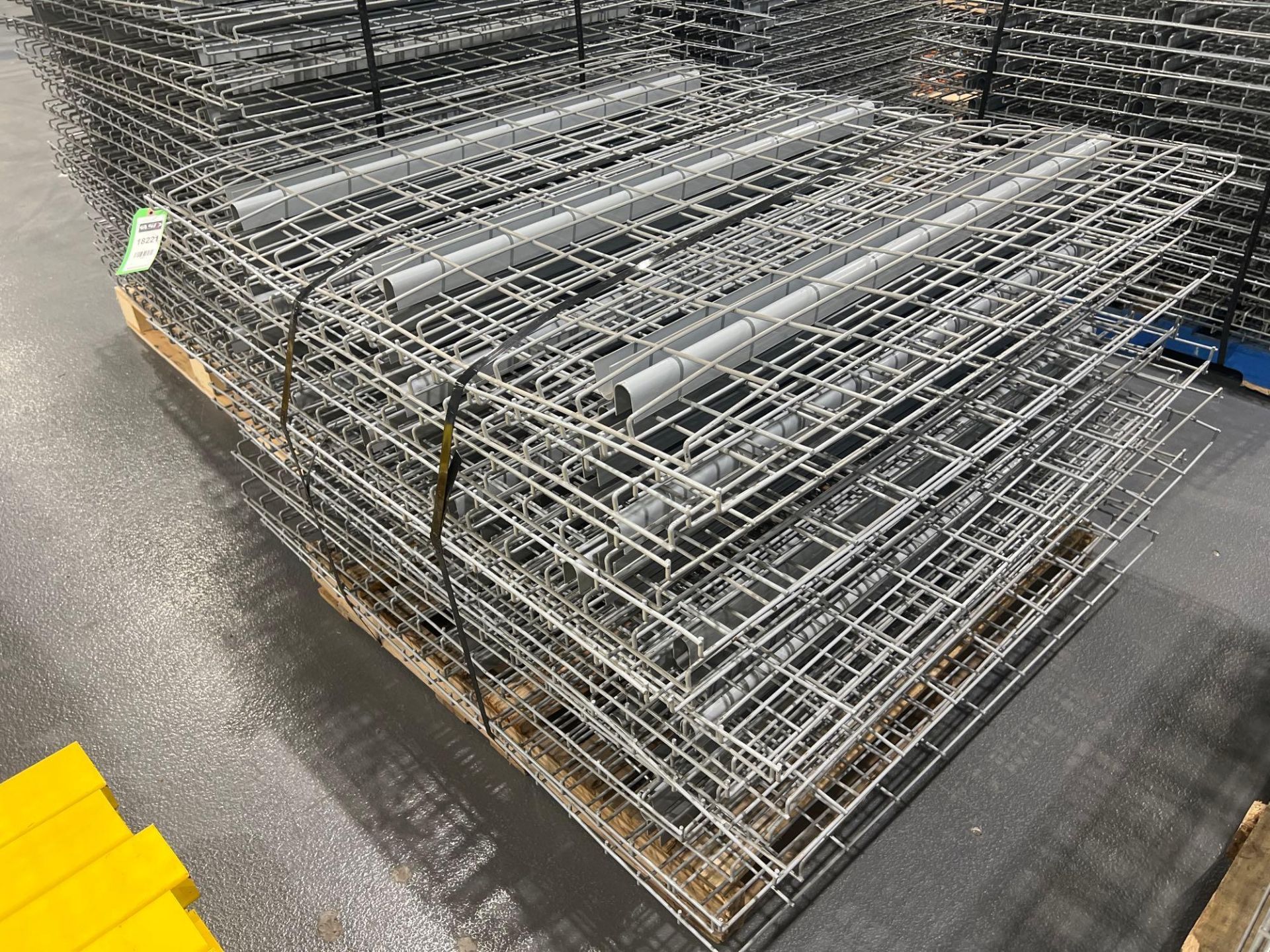 PALLET OF APPROX. 24 WIRE GRATES FOR PALLET RACKING, APPROX. DIMENSIONS 43" X 45" - Image 3 of 3