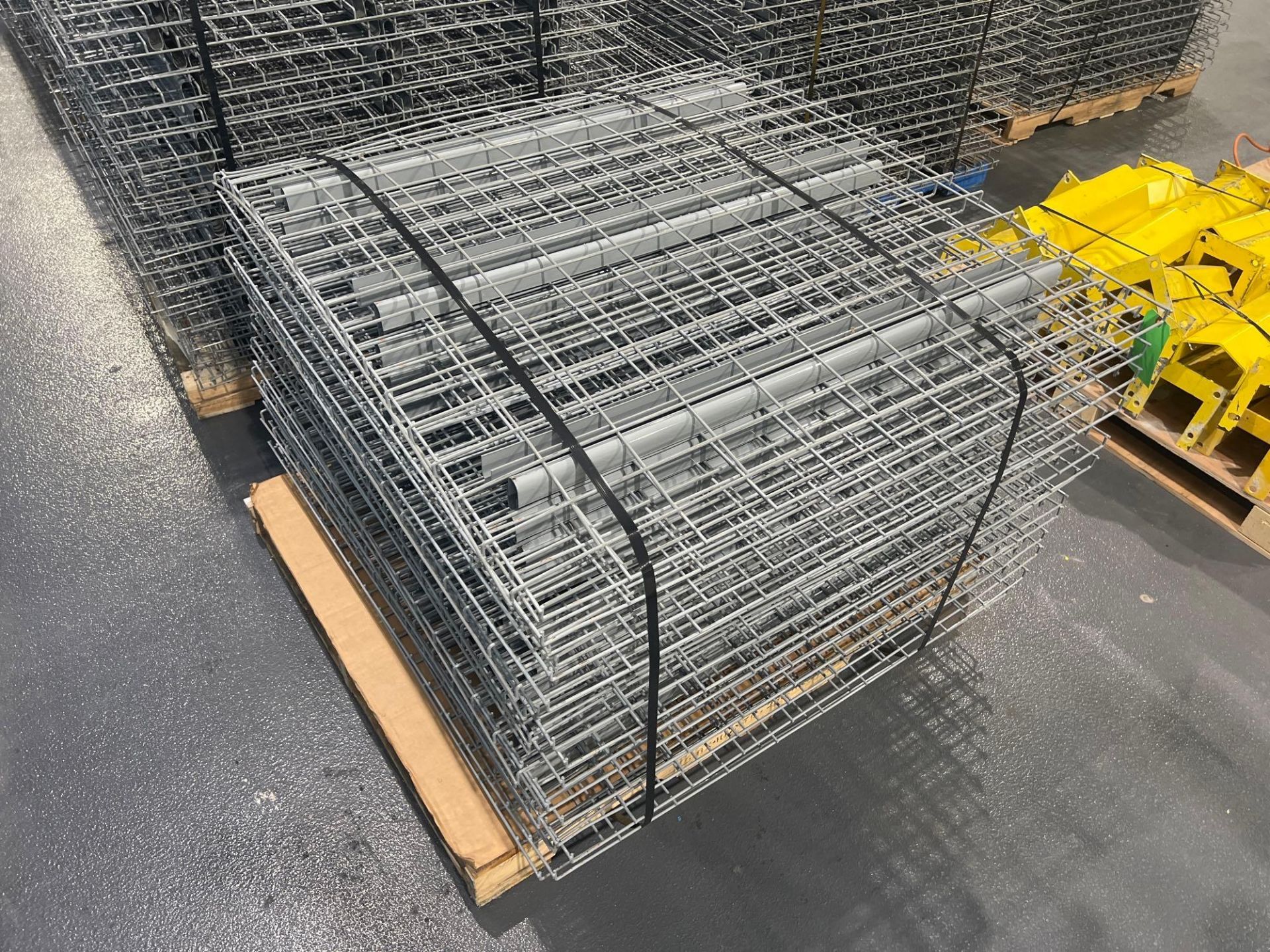 PALLET OF APPROX. 25 WIRE GRATES FOR PALLET RACKING, APPROX. DIMENSIONS 43" X 45" - Image 4 of 4