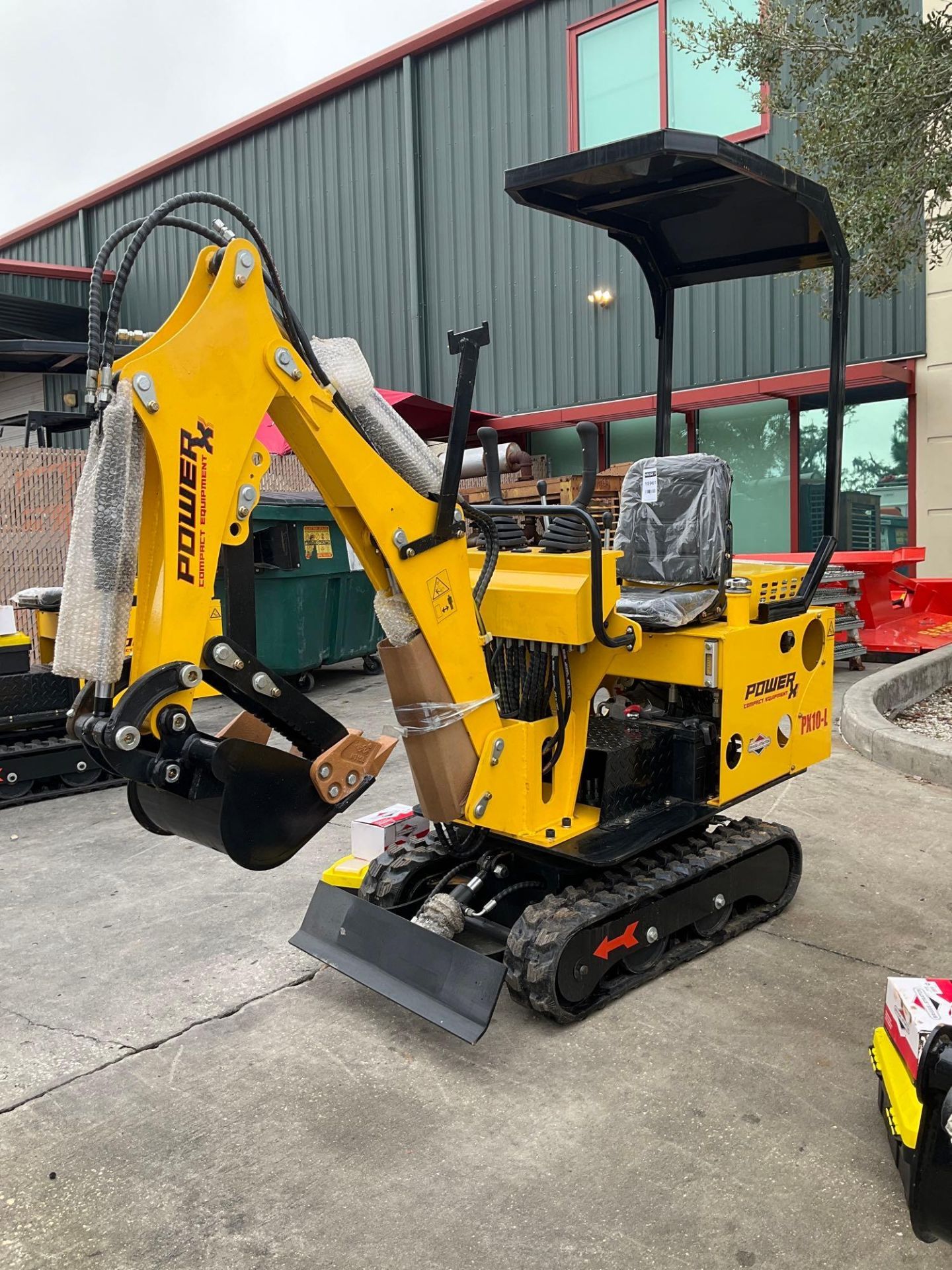 UNUSED 2023 POWER X HYDRAULIC CRAWLER EXCAVATOR MODEL PX10-L , GAS POWERED, RUBBER TRACKS, BUCKET... - Image 6 of 12