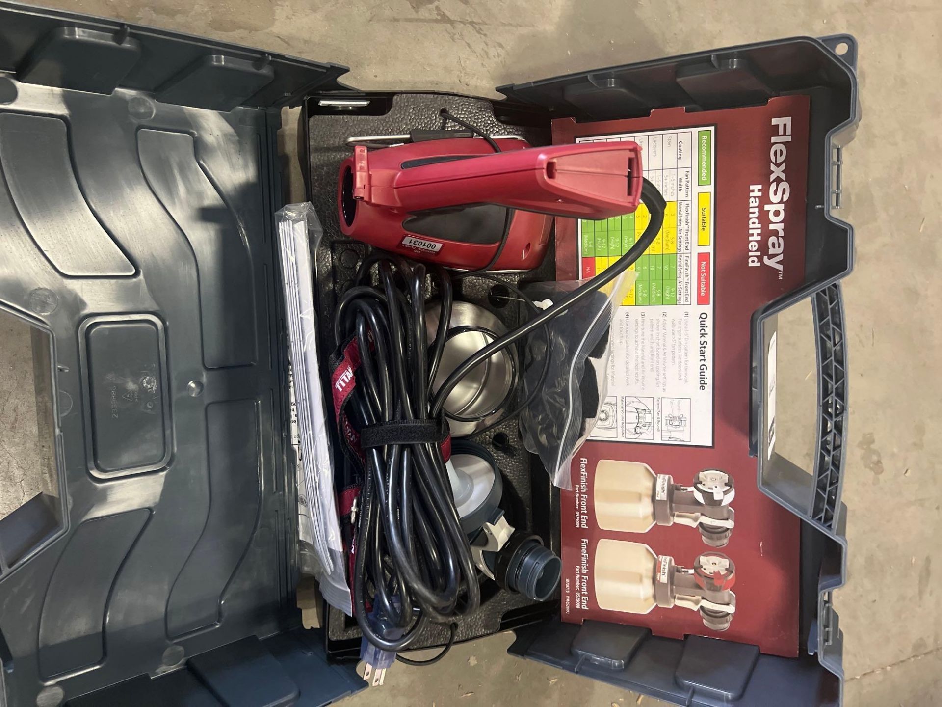 UNUSED TITAN HANDHELD FLEX SPRAY MACHINE MODEL 0524093 IN CARRY CASE - Image 2 of 4