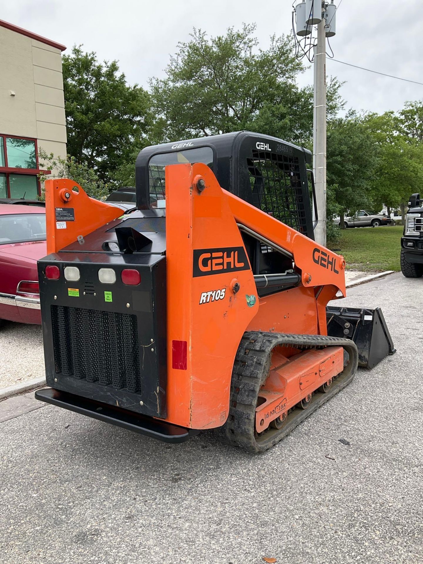 2019 GEHL COMPACT SKID STEER LOADER MODEL RT105, DIESEL, RUBBER TRACKS, BUCKET APPROX 53€, APPRO... - Image 5 of 13