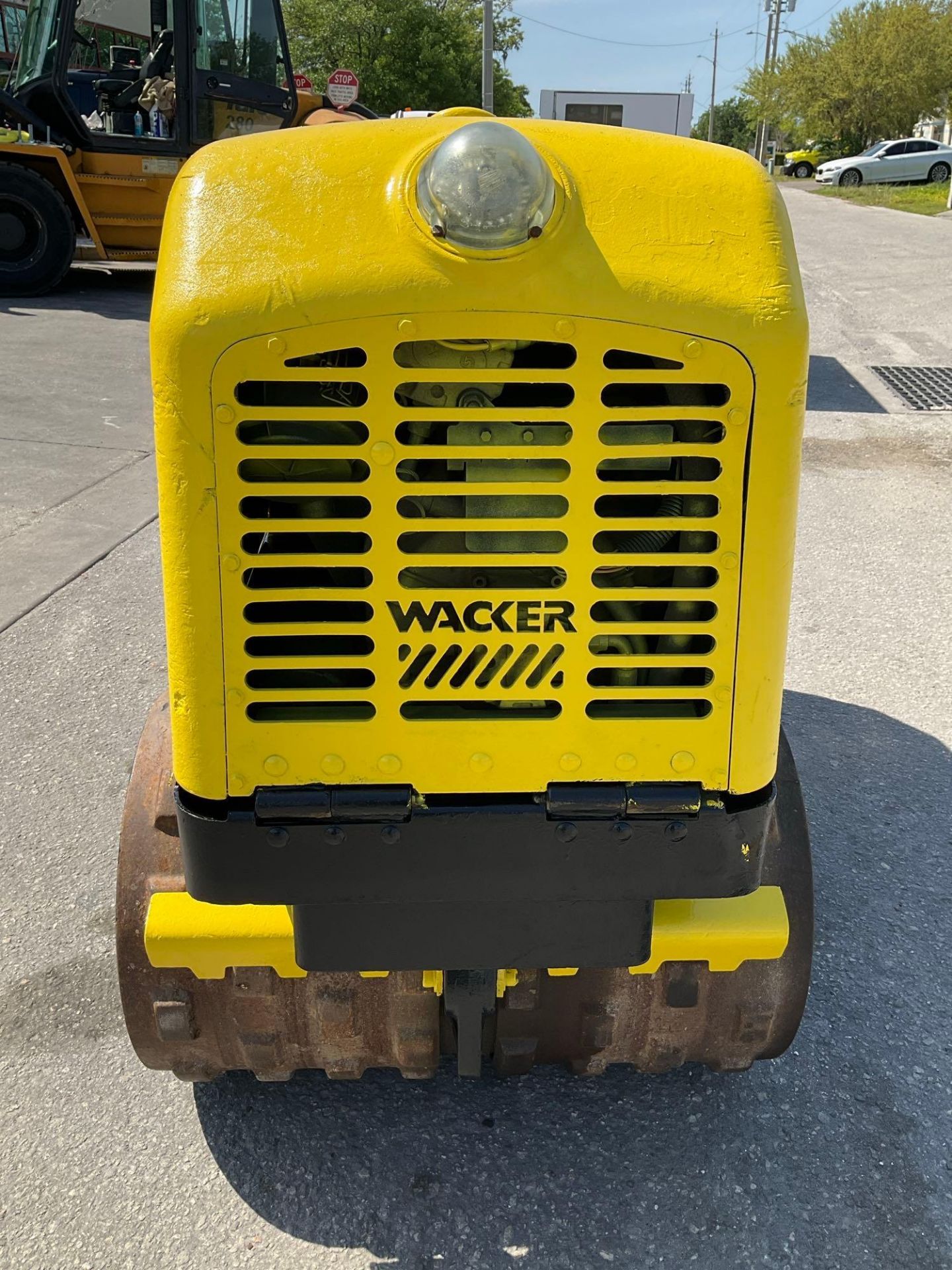 WACKER NEUSON VIBRATORY TRENCH ROLLER MODEL RT , DIESEL, RUNS & OPERATES REMOTE CONTROLLER INCLUDED - Image 4 of 15
