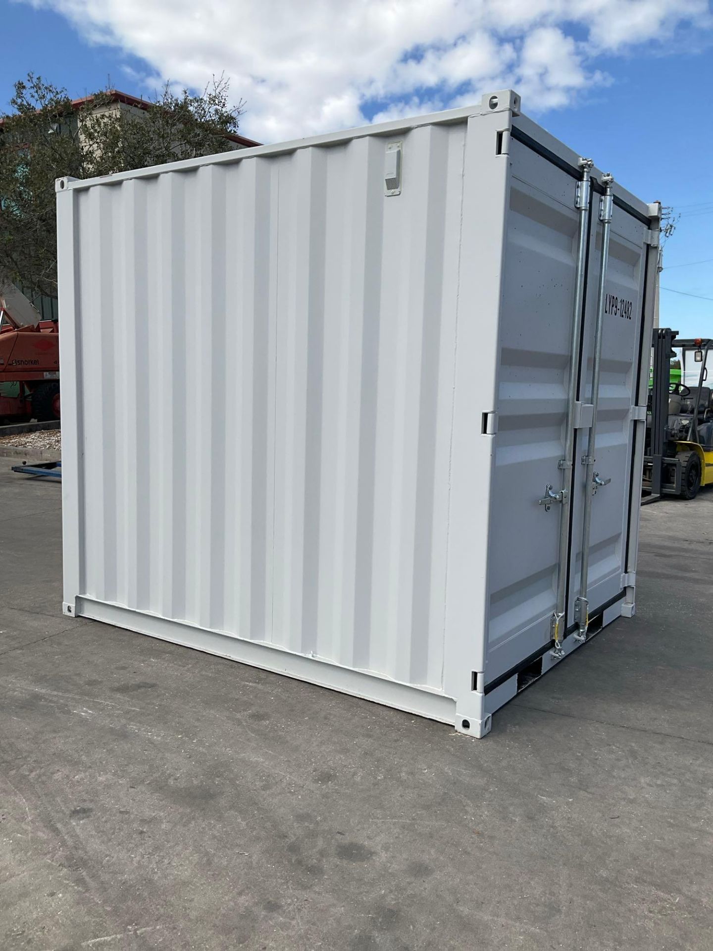 9' OFFICE / STORAGE CONTAINER, FORK POCKETS WITH SIDE DOOR ENTRANCE & SIDE WINDOW, APPROX 99'' T x - Image 8 of 11