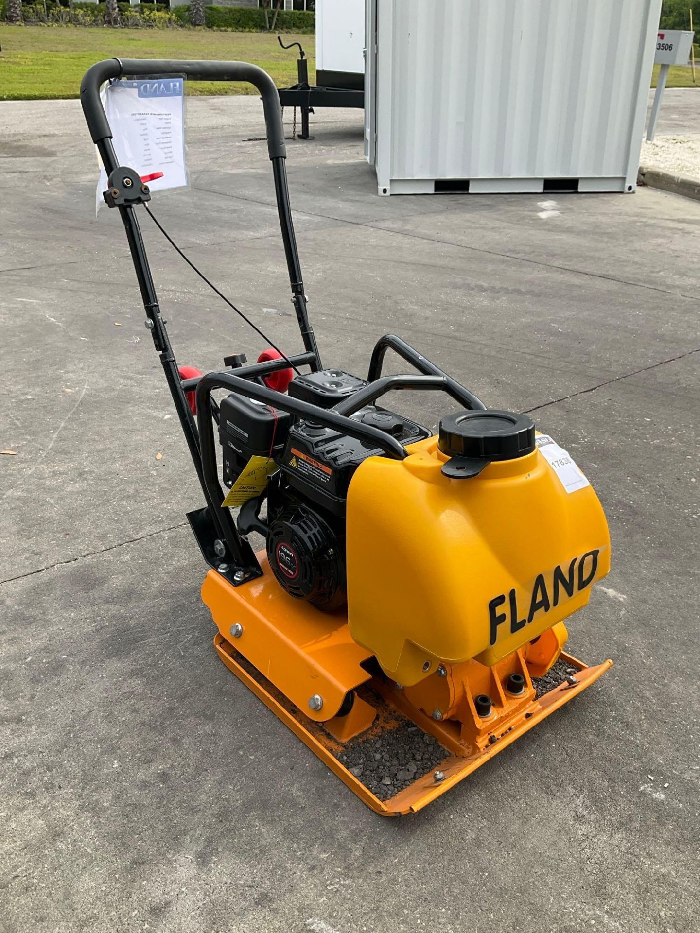 UNUSED FLAND FL 90 FORWARD PLATE COMPACTOR, GAS POWERED