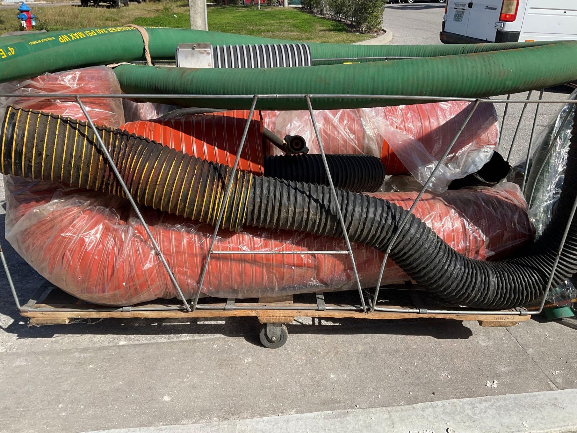 LOT OF ASSORTED TUBES/HOSES - Image 7 of 7