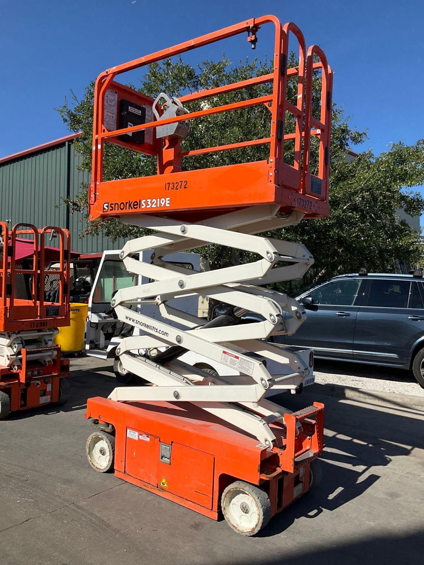 2016 SNORKEL SCISSOR LIFT MODEL S3219E ANSI , ELECTRIC, APPROX MAX PLATFORM HEIGHT 19FT, NON MARK...