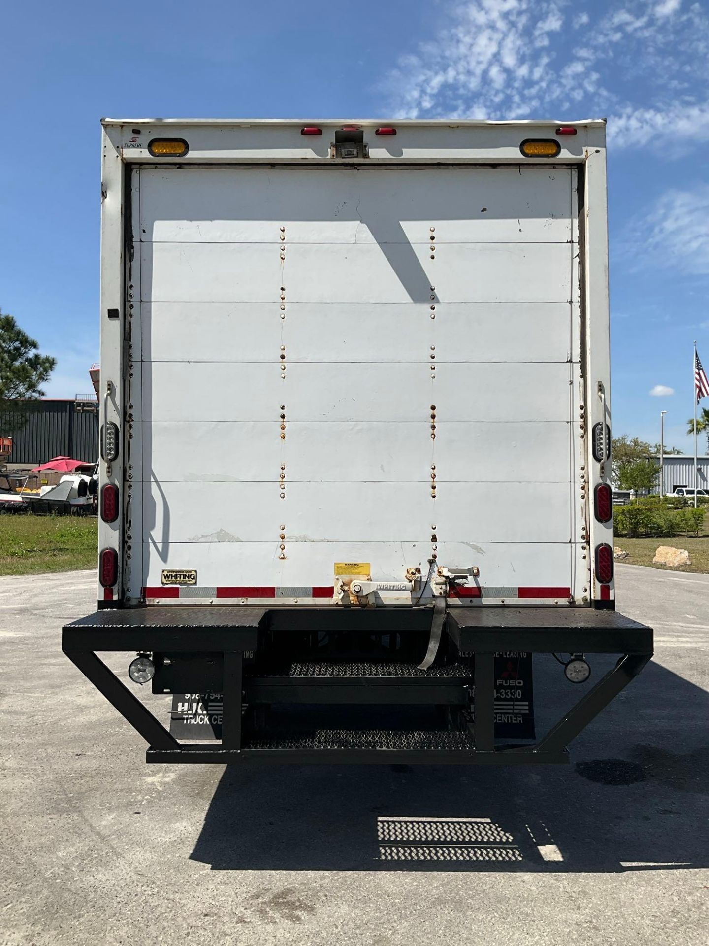 2017 HINO 740 BOX TRUCK , DIESEL , APPROX GVWR 17,950 LBS, BOX BODY APPROX 18FT, ETRACKS, BACK UP... - Image 5 of 29