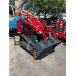 UNUSED 2024 CK360 SKID STEER LOADER, GAS POWER, APPROX 13.5 HP, RUBBER TRACK