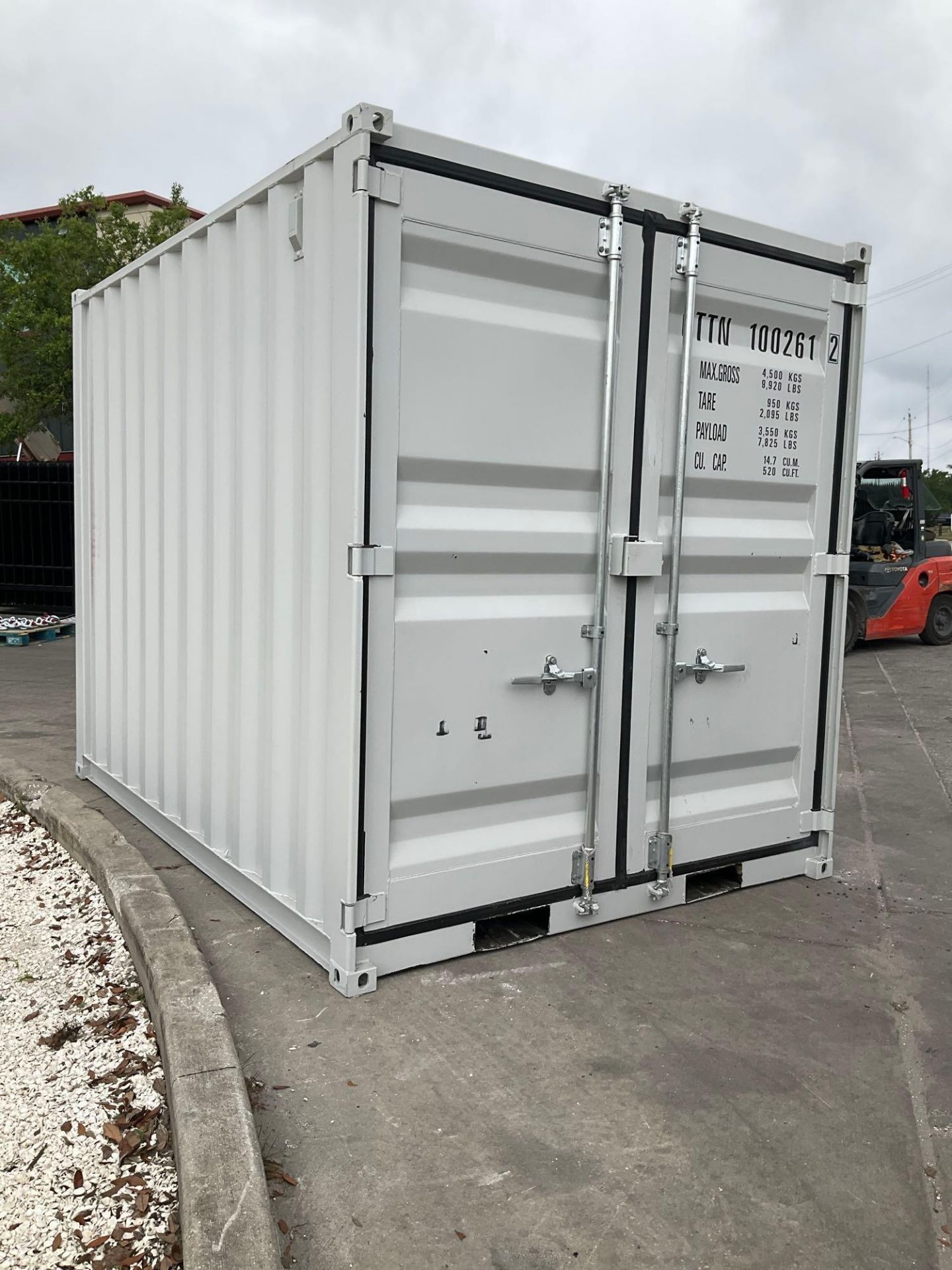 10' OFFICE / STORAGE CONTAINER, FORK POCKETS WITH SIDE DOOR ENTRANCE & SIDE WINDOW, APPROX 88€ W x - Image 2 of 9
