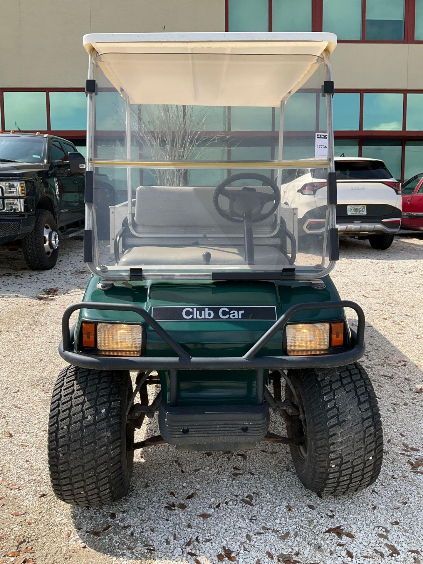 CLUB CAR CARRYALL 252 , GAS POWERED, MANUAL DUMP BED, HITCH , BILL OF SALE ONLY, RUNS & DRIVES - Image 12 of 13
