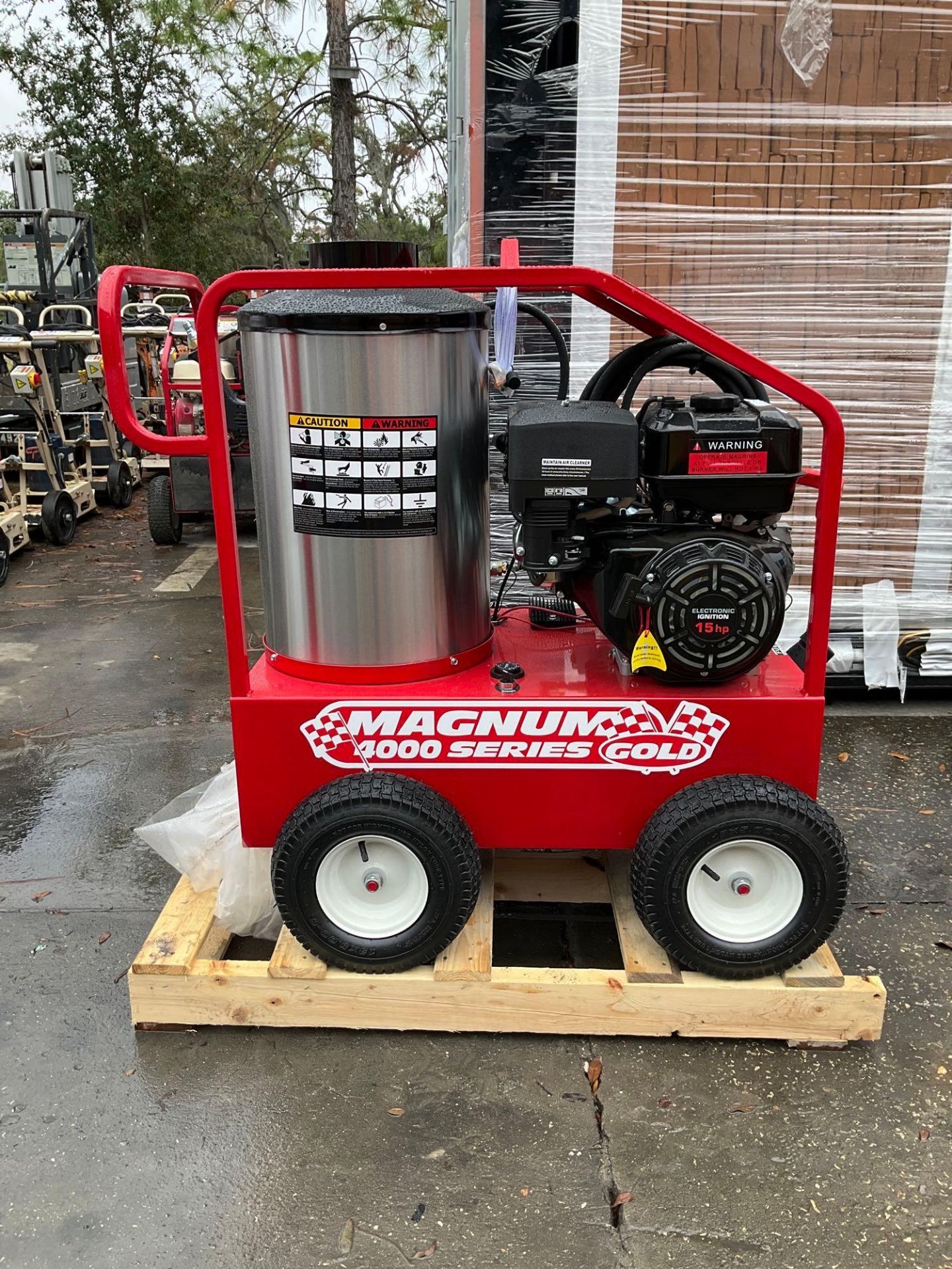 UNUSED 2023 MAGNUM 4000 SERIES GOLD HOT WATER PRESSURE WASHER,DIESEL GAS POWER, ELECTRIC START, A... - Image 2 of 13