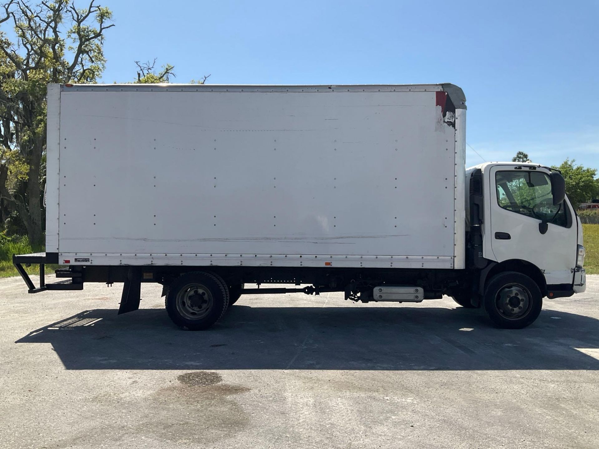 2017 HINO 740 BOX TRUCK,  DIESEL , APPROX GVWR 17,950 LBS, BOX BODY APPROX 18FT,  ETRACKS, BACK U... - Image 6 of 29