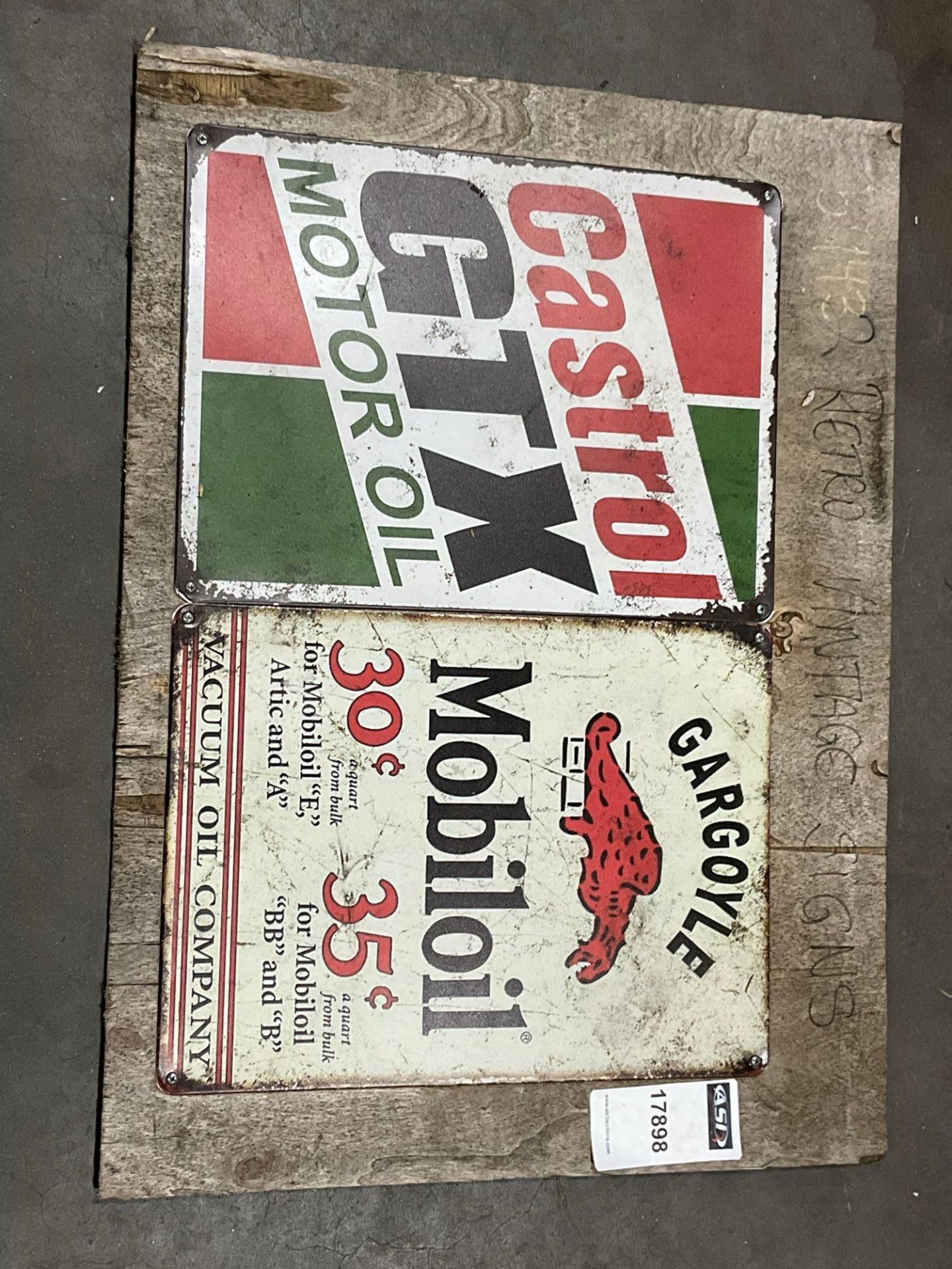 RETRO VINTAGE SIGN , APPROX 28€ x 20€